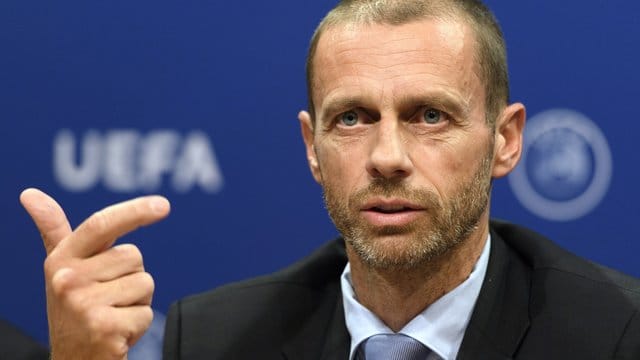 Will in den europäischen Wettbewerben die Abseitsregel ändern: UEFA-Präsident Aleksander Ceferin. Will in den europäischen Wettbewerben die Abseitsregel ändern: UEFA-Präsident Aleksander Ceferin.