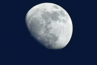 Moon on sky in Mexico MEXICO CITY, MEXICO - NOVEMBER 17: Seen the moon on sky on November 16, 2019 in Mexico City, Mexic