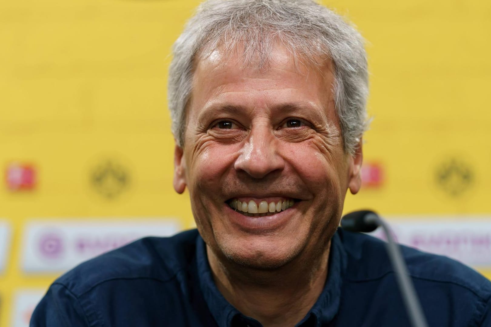 Äußerte sich kryptisch zum Thema Haland: BVB-Trainer Lucien Favre.