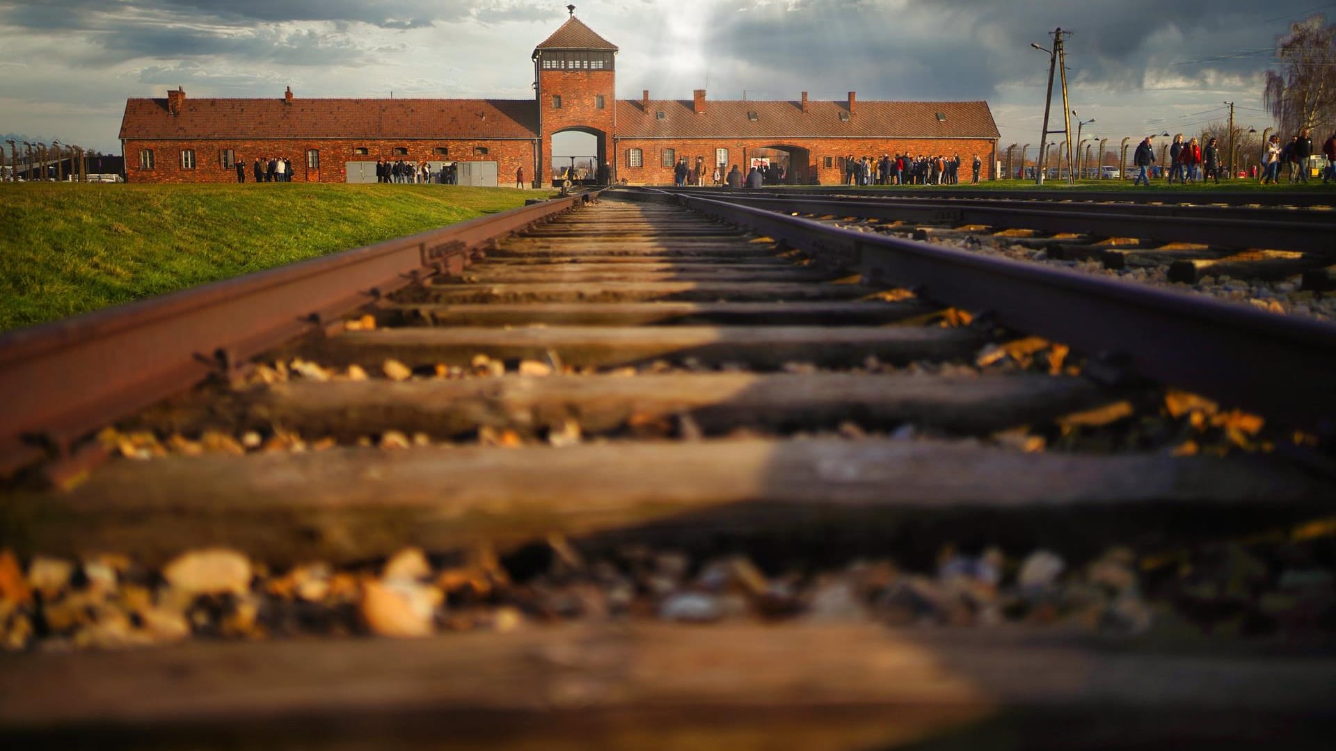 Eingang zum ehemaligen Vernichtungslager Auschwitz-Birkenau.