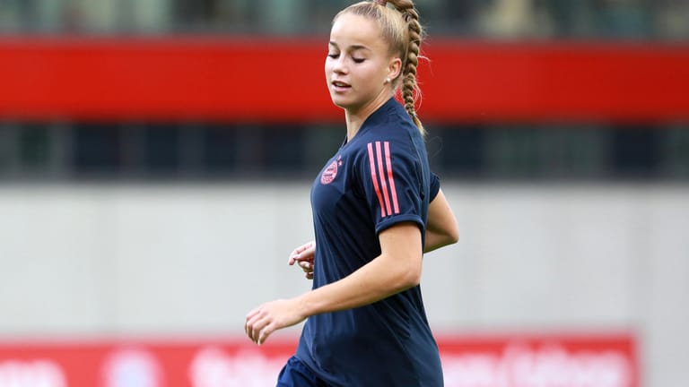 Giulia Gwinn vom FC Bayern München: Sie hat Ideen, wie der Frauenfußball besser unterstützt werden könnte.