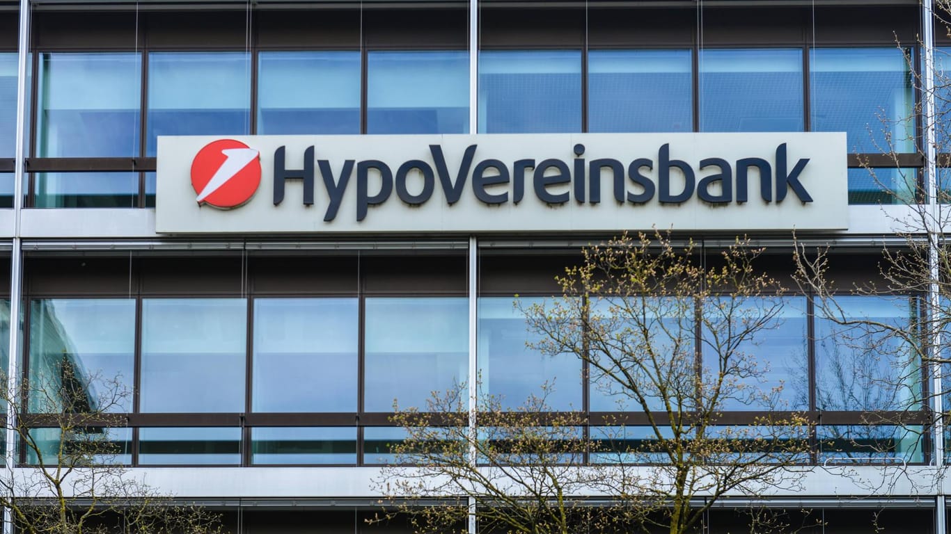 Verwaltungsgebäude der HypoVereinsbank: Konzernweit kam die Unicredit zuletzt auf 85.000 Stellen und rund 4.500 Zweigstellen.