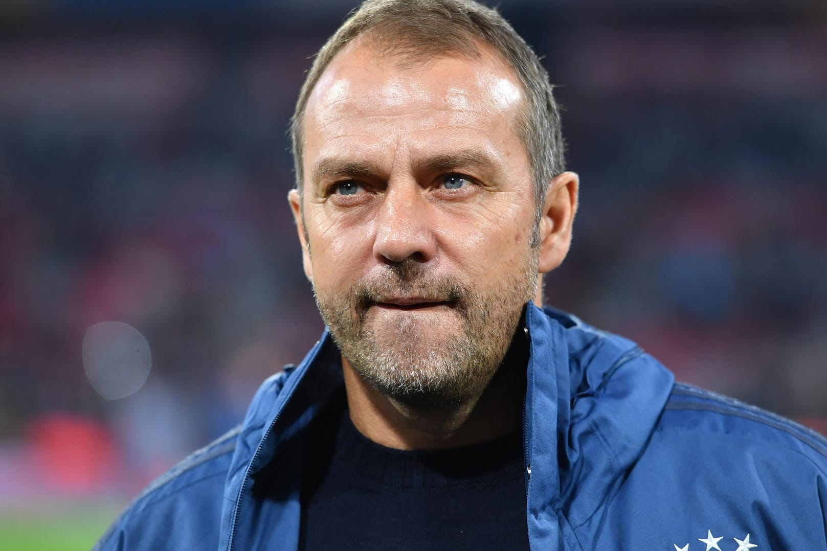 Hansi Flick: Der Interimstrainer des FC Bayern hält viel von Thomas Tuchel.