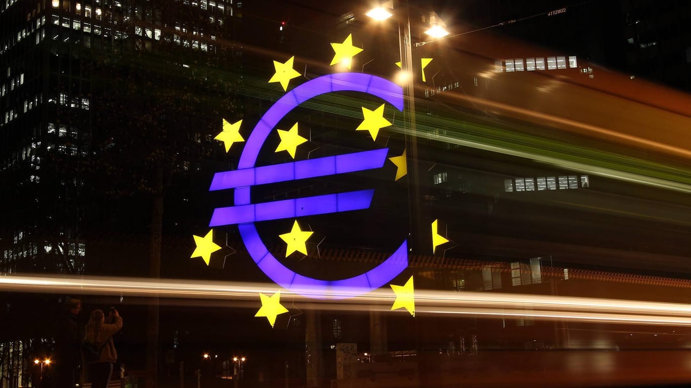 Euro Symbol alten EZB in Frankfurt: Ein Großteil der deutschen Exporte gehen an EU-Mitgliedstaaten.