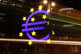 Euro Symbol alten EZB in Frankfurt: Ein Großteil der deutschen Exporte gehen an EU-Mitgliedstaaten.