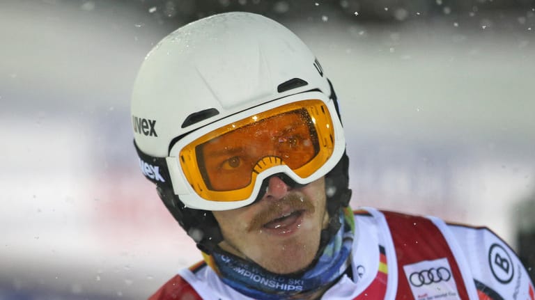 Hat sich einen Kahnbeinbruch zugezogen und fällt für mindestens sechs Wochen aus: Ski-Alpin-Fahrer Linus Straßer.
