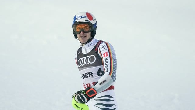 Linus Straßer muss mehrere Wochen mit dem Skirennsport pausieren. Linus Straßer muss mehrere Wochen mit dem Skirennsport pausieren.