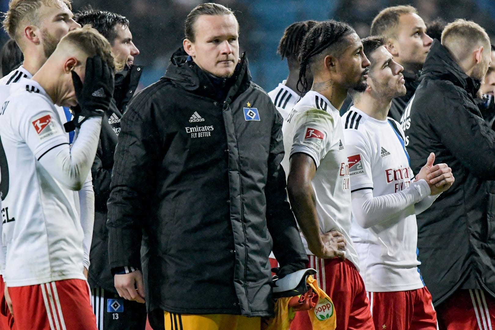 Unterlagen dem Tabellenvierten Heidenheim: Das HSV-Team.