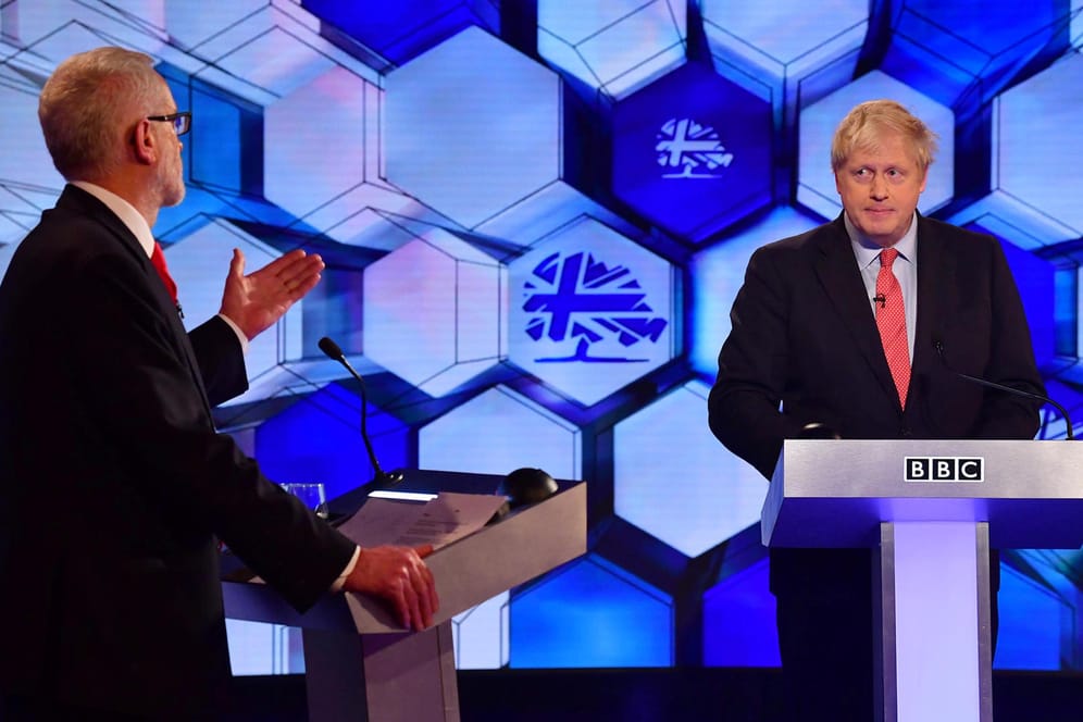 Jeremy Corbyn und Boris Johnson im TV-Duell: Wirklich überzeugen konnte keiner der Politiker, Johnson gewann die Zuschauer-Abstimmung mit nur wenigen Prozentpunkten Vorsprung.