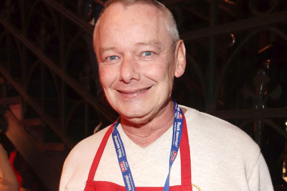 Harry Schulz: Am Dienstagabend besuchte er noch die Charity-Weihnachtsfeier "Mehr als eine warme Mahlzeit"