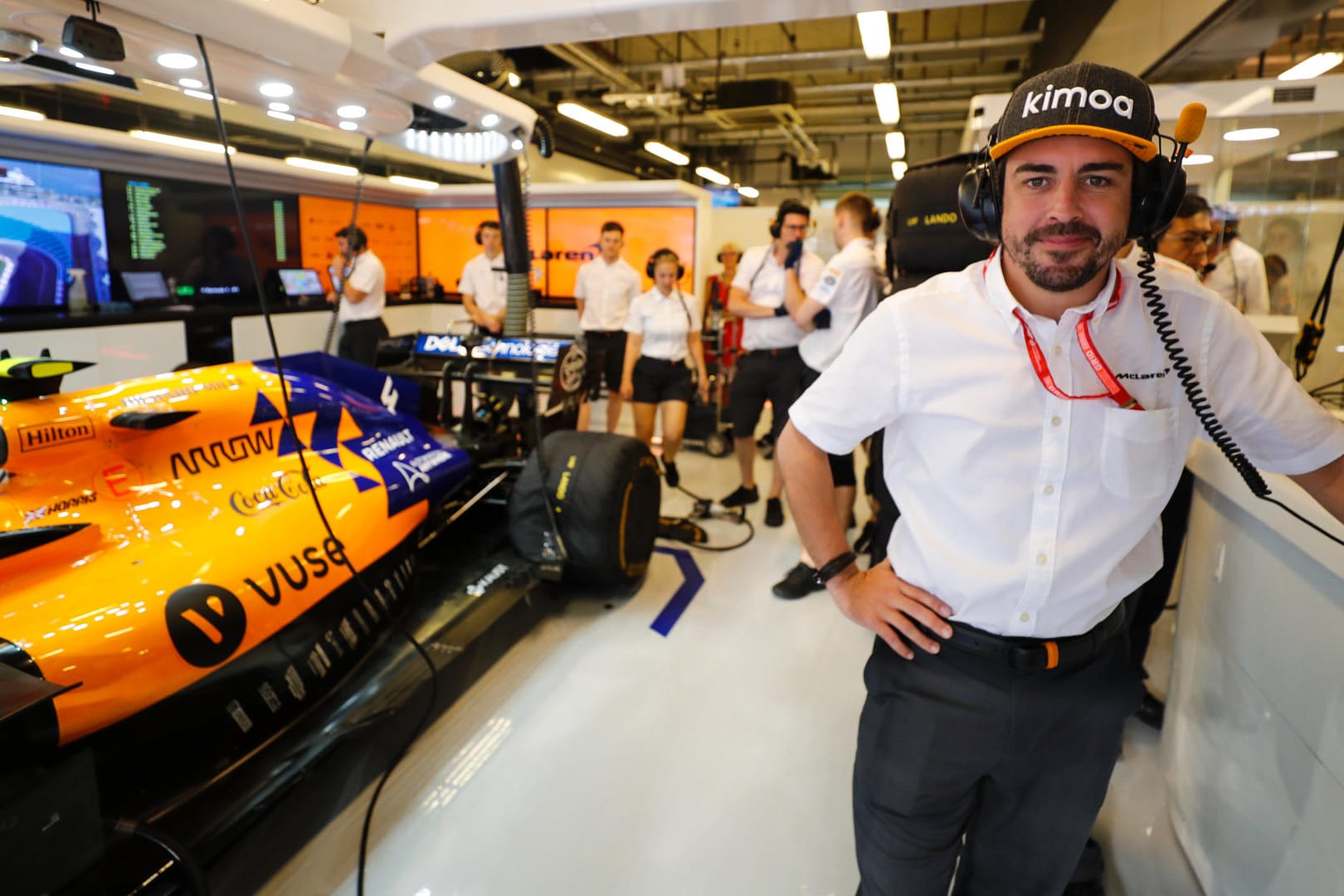 Möchte 2021 in die Formel 1 zurückkehren: Fernando Alonso, hier beim Besuch des McLaren-Team in Abu Dhabi am letzten Rennwochenende der abgelaufenen Saison.