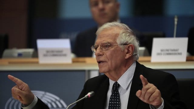 Der EU-Außenbeauftragte Josep Borrell bei einer Anhörung im Europäischen Parlament. Der EU-Außenbeauftragte Josep Borrell bei einer Anhörung im Europäischen Parlament.