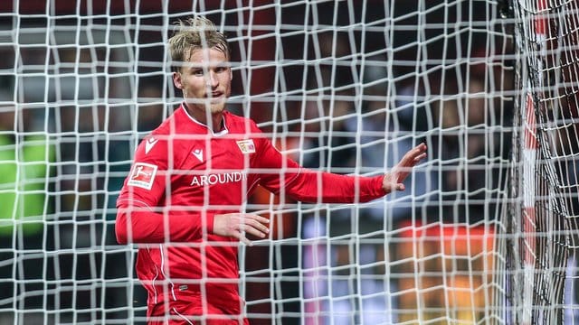Sebastian Andersson vom 1. FC Union Berlin (Symbolbild): Alle Bundesliga-Clubs sollen laut der DFL einheitlich wieder mit dem Training beginnen.