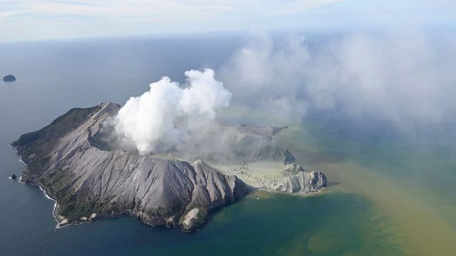 Selbst aus 50 Kilometer Entfernung war die Aschewolke noch zu sehen. Selbst aus 50 Kilometer Entfernung war die Aschewolke noch zu sehen.