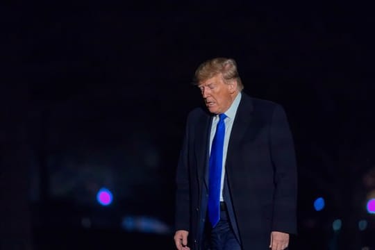US-Präsident Trump weist alle Vorwürfe vehement zurück, auch seine Republikaner kritisieren die Anschuldigungen als vollkommen unbegründet.