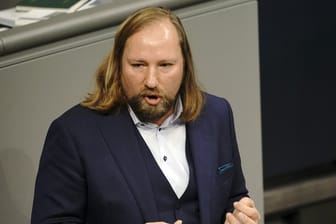 "Wir rufen Union und SPD jetzt auf, die steuerliche Förderung der Gebäudesanierung so auszugestalten, dass sie wirklich dem Klima nützt", sagt Anton Hofreiter.