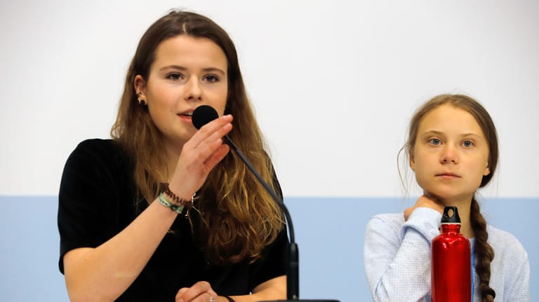 Luisa Neubauer und Greta Thunberg in Madrid: Bei der Klimakonferenz in der spanischen Hauptstadt forderten sie dringendes Handeln.