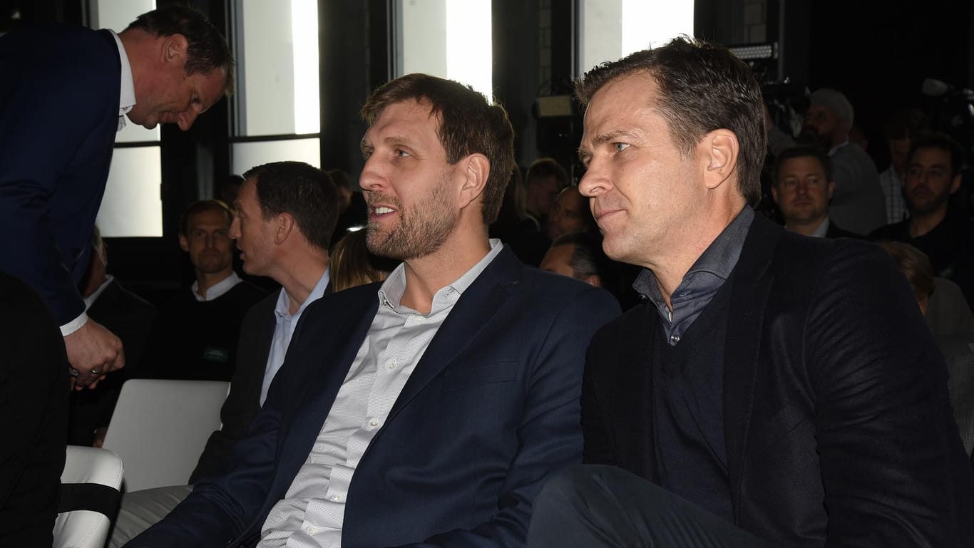 Beim Leadership Festival des Deutschen Fußball-Bundes mit Ex-NBA-Star Dirk Nowitzki: Oliver Bierhoff.