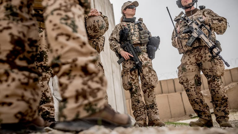 Bundeswehrsoldaten in Masar-i-Scharif: Zweifel an der Ausbildung afghanischer Truppen.