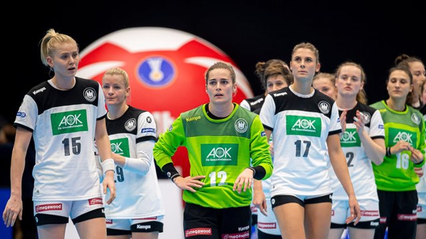 Deutschlands Handball-Frauen haben bei der WM in Japan noch das Halbfinale im Blick.