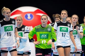 Deutschlands Handball-Frauen haben bei der WM in Japan noch das Halbfinale im Blick.