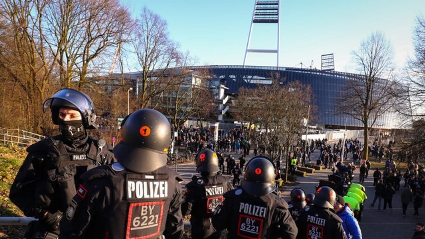 Werder Bremen möchte die Rechnungen für Polizeieinsätze nicht bezahlen.