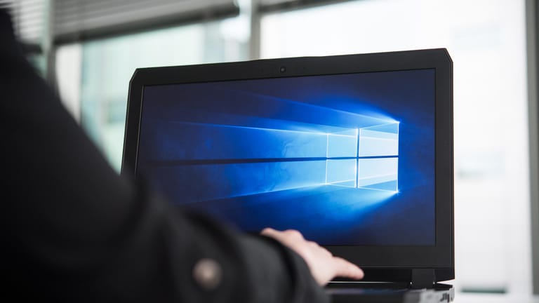 Ein Rechner mit Windows 10: Das Upgrade auf das Betriebssystem ist noch gratis möglich.