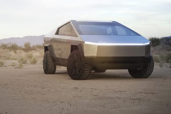 Ein Cybertruck: Schon nach der Vorstellung des neuen Tesla-Trucks gab es mehr als 200.000 Vorbestellungen für den Wagen.