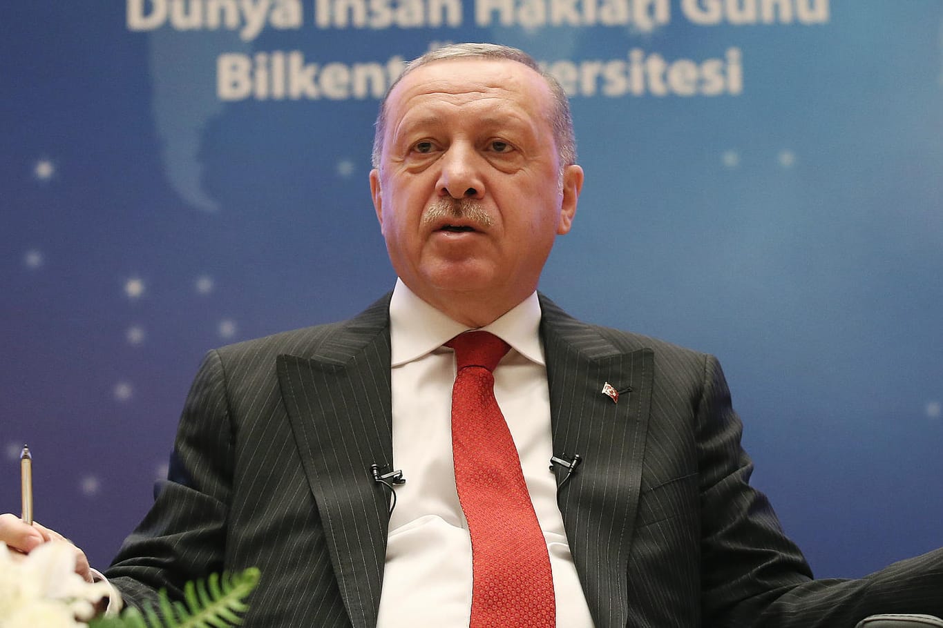 Der türkische Präsident Recep Tayyip Erdogan kritisiert die Verleihung des Nobelpreises an den Schriftsteller Peter Handke.