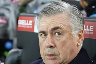 Beabsichtigt nicht, als Trainer vom SSC Neapel zurückzutreten: Carlo Ancelotti.