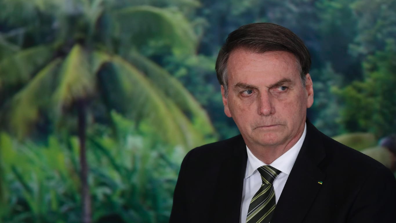 Der brasilianische Präsident Jair Bolsonaro wettert gegen die Medienpräsenz von Greta Thunberg.