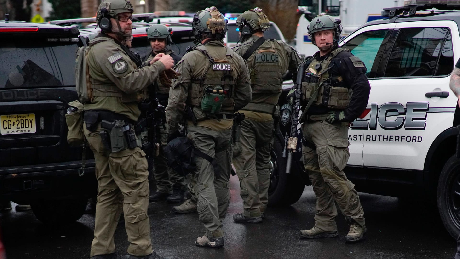 Eine Antiterroreinheit der Polizei beim Einsatz in Jersey City.