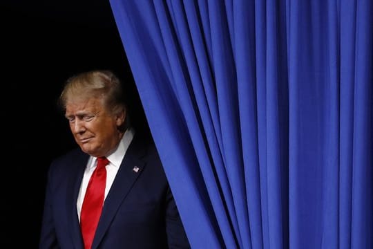 Das Amtsenthebungsverfahren gegen US-Präsident Trump nimmt mit der Vorlage konkreter Anklagepunkte Form an.