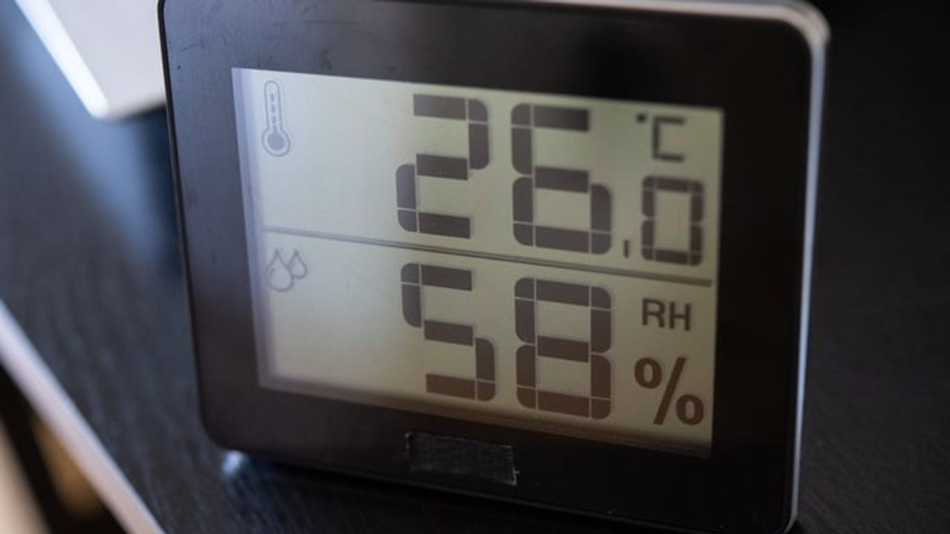 Der Wert der Luftfeuchtigkeit im Wohnraum sollte unter 60 Prozent liegen.