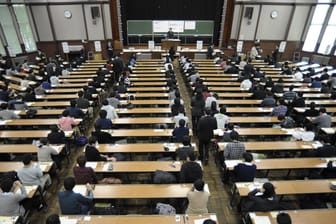 Einstufungstest an einer Universität: Die Prüfung sind in Japan von großer Bedeutung.