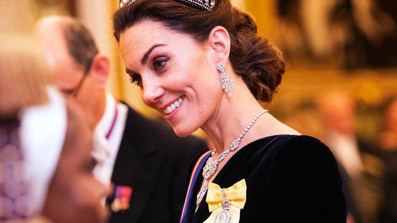 Herzogin Kate: Beim Diplomatenempfang trug sie eine funkelnde Tiara.