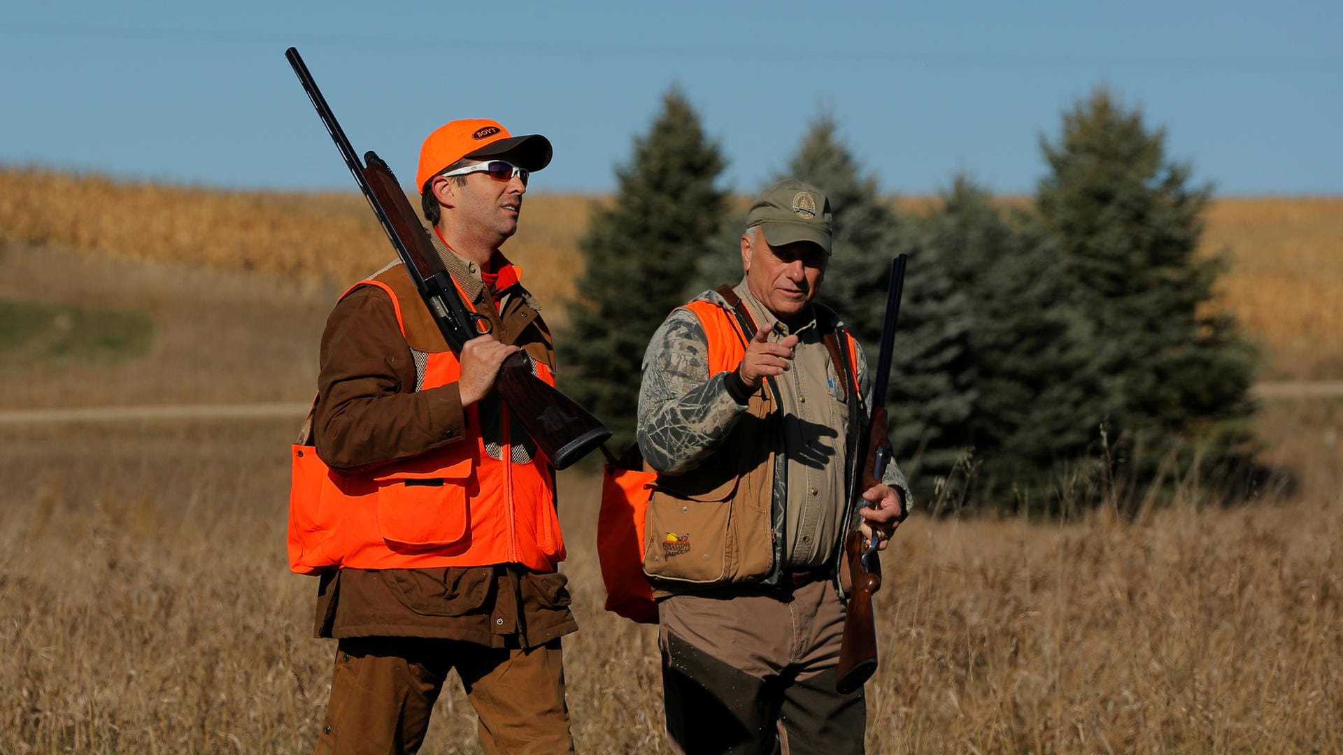 Donald Trump Jr. auf der Jagd: Der Sohn des US-Präsidenten gilt als bekennender Großwildjagd-Fan. Im Jahr 2012 ließ er sich zusammen mit seinem Bruder Eric neben einem erlegten Leoparden fotografieren.