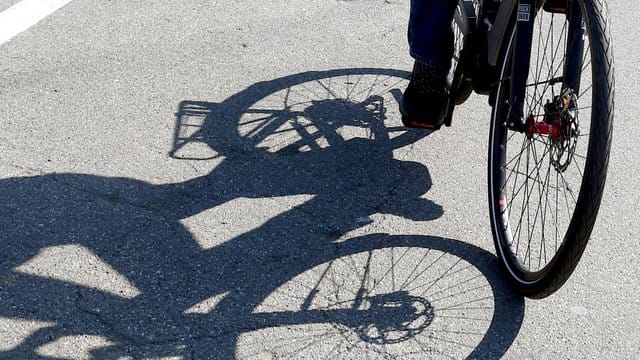 Finger weg vom Tuning: Wer sein Pedelec schneller oder stärker macht, fährt illegal. Finger weg vom Tuning: Wer sein Pedelec schneller oder stärker macht, fährt illegal.
