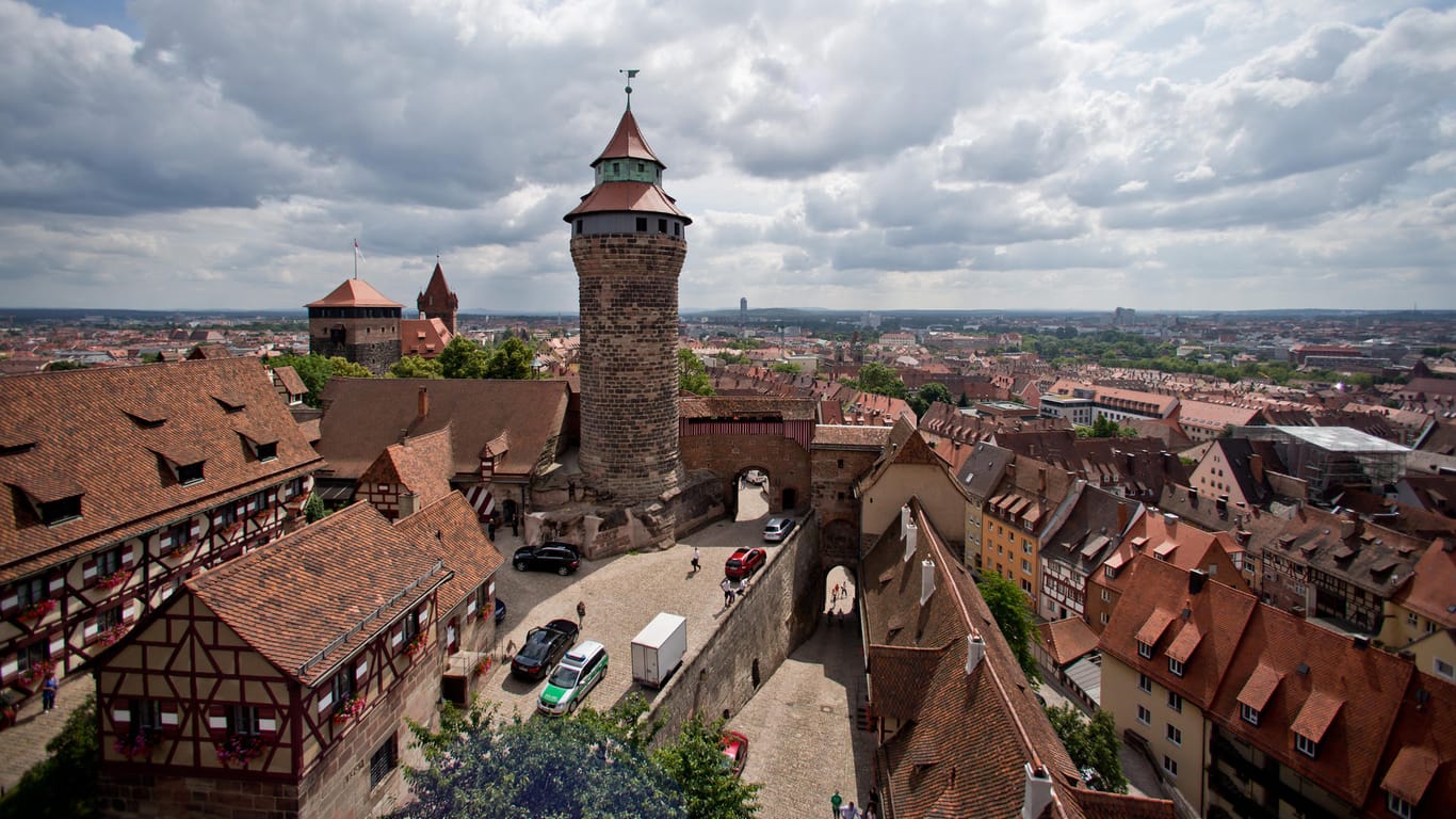 Blick auf die Kaiserburg in der Nürnbergs Altstadt: Acht deutsche Städte wollen Europäische Kulturhauptstadt 2025 werden – darunter auch Nürnberg.