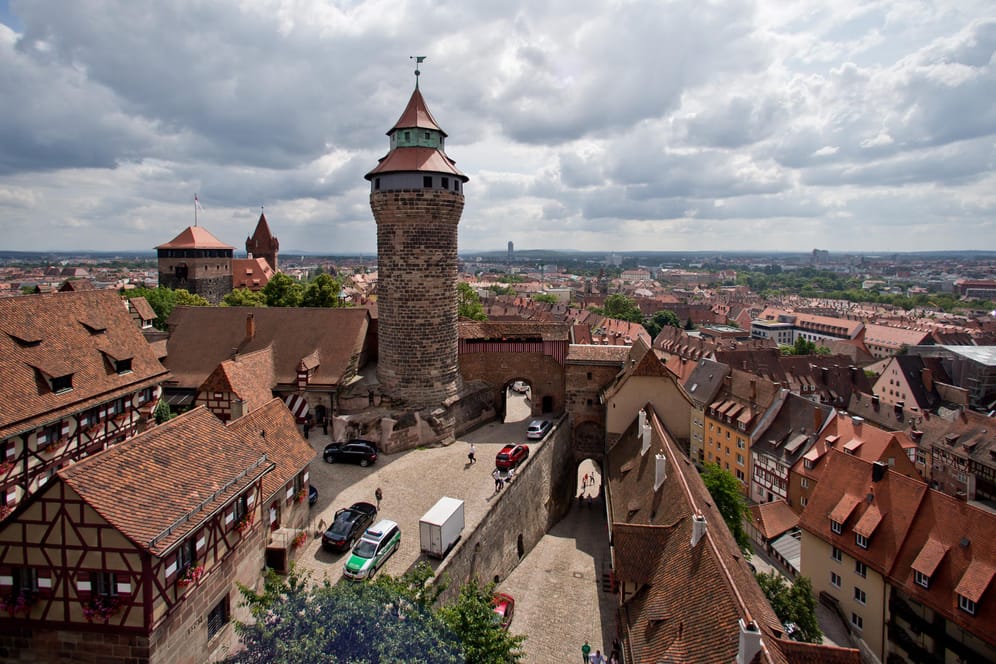 Blick auf die Kaiserburg in der Nürnbergs Altstadt: Acht deutsche Städte wollen Europäische Kulturhauptstadt 2025 werden – darunter auch Nürnberg.