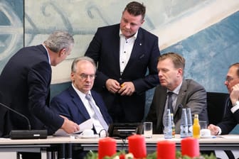 CDU Sachsen-Anhalt: Ministerpräsident Reiner Haseloff, der Parlamentarische Geschäftsführer Markus Kurze, der stellvertretende Fraktionsvorsitzende Ulrich Thomas CDU und Lars Jörn Zimmer von der CDU (von links)
