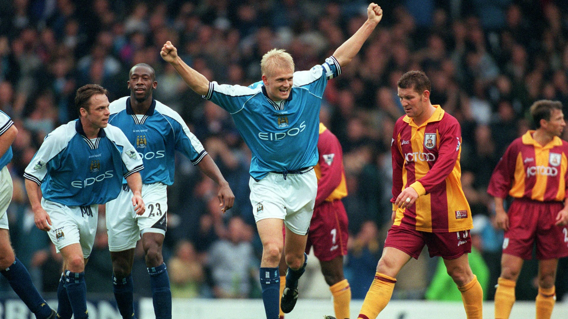 Alf-Inge Haaland (3.v.l.): Erlings Vater spielte drei Jahre für Manchester City.