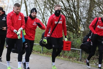 Großes Training beim 1. FC Köln: Am Samstag treffen die rheinischen Fußballer auf Bayer Leverkusen.