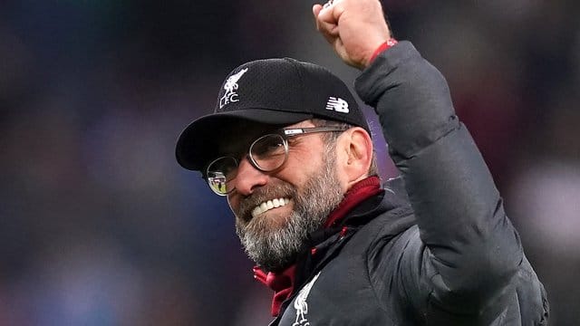 Trainer Jürgen Klopp verlängerte seinen Vertrag in Liverpool. Trainer Jürgen Klopp verlängerte seinen Vertrag in Liverpool.
