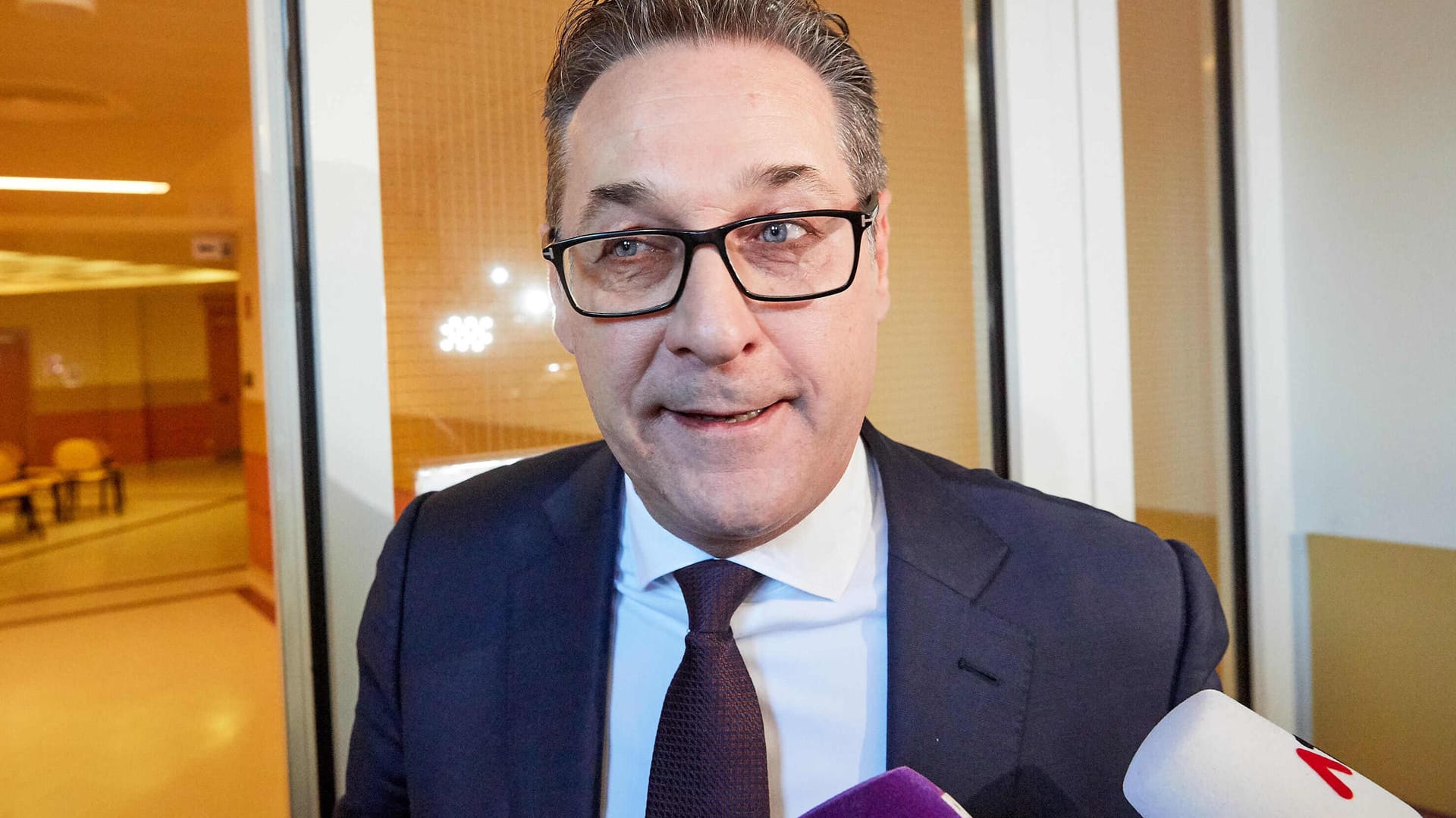 Der ehemalige Vizekanzler Österreichs, Heinz-Christian Strache: Zu seinem Rauswurf aus der FPÖ wollte er sich nicht äußern. Der ehemalige Vizekanzler Österreichs, Heinz-Christian Strache: Zu seinem Rauswurf aus der FPÖ wollte er sich nicht äußern.