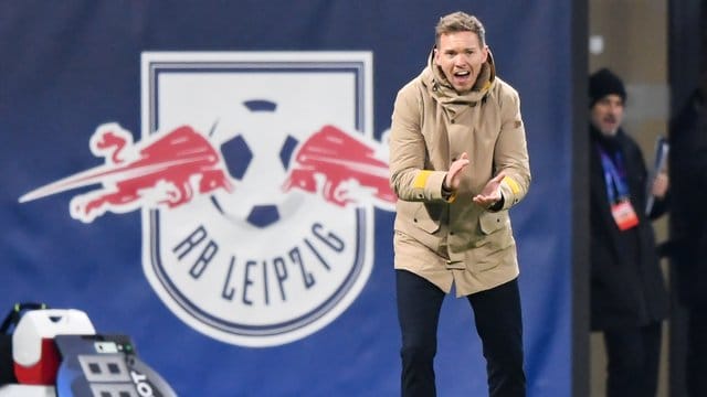 Lockt die Bundesliga-Tabellenführung: RB-Coach Julian Nagelsmann. Lockt die Bundesliga-Tabellenführung: RB-Coach Julian Nagelsmann.