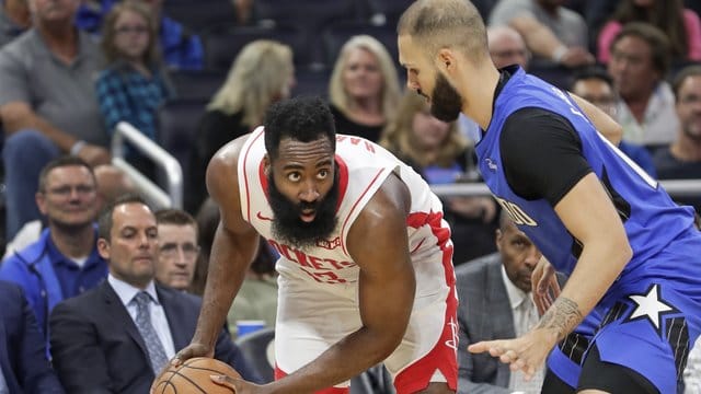 James Harden (l) zeigte erneut eine Gala-Vorstellung.