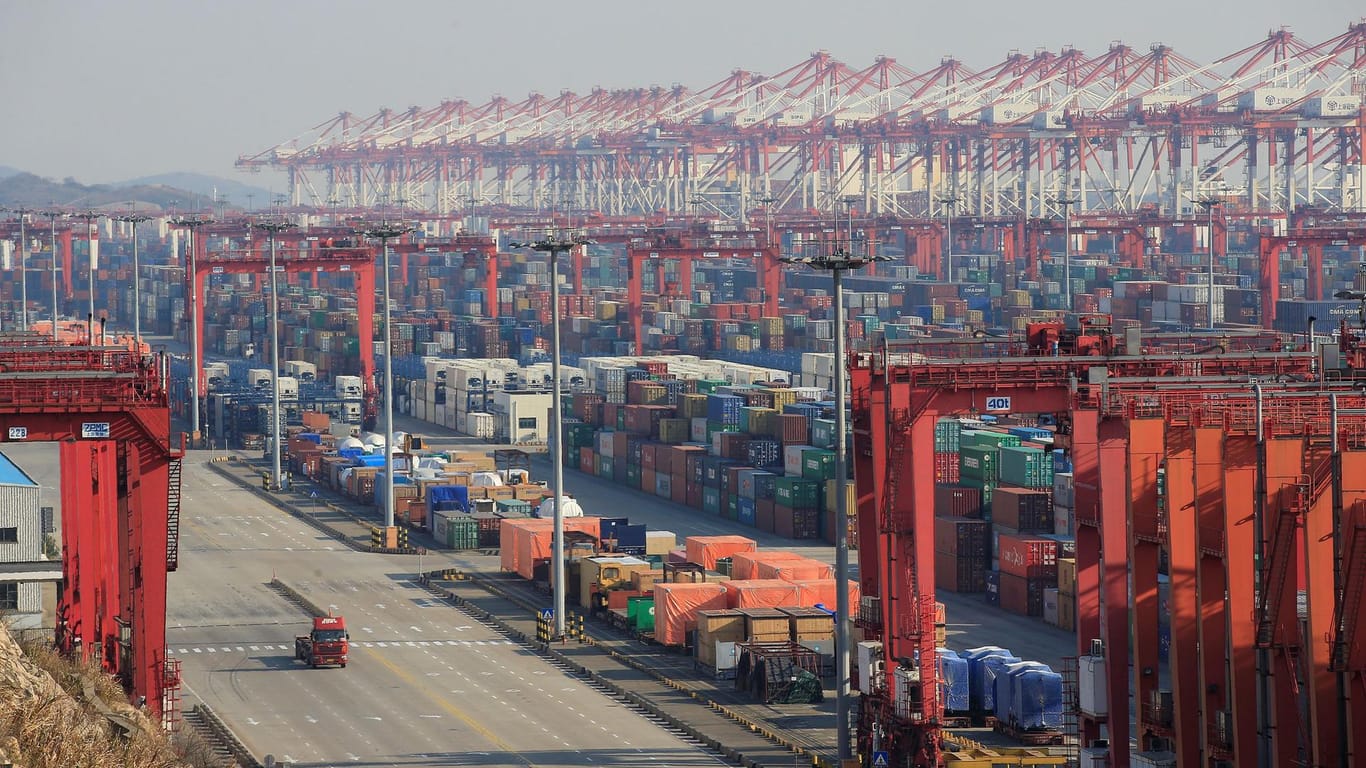Hafen in China: Das Land ist eine wirtschaftliche Großmacht geworden.