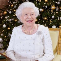 Weihnachtsstimmung im Buckingham-Palast: Die Queen zeigt ihre Weihnachtsdeko.