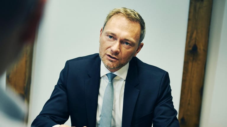 Christian Lindner in der t-online.de-Redaktion: "Union und SPD laufen oft den Grünen nach."
